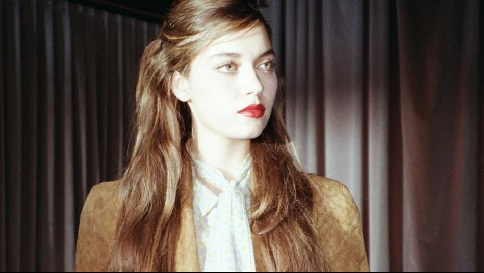 Con jet lag y sin maquillaje: Afra Saracoglu vuelve a sorprender con su belleza natural Con jet lag y sin maquillaje: Afra Saracoglu vuelve a sorprender con su belleza natural