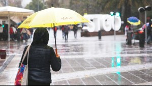 Centro meteorológico noruego revela cuánto podría llover en Santiago la próxima semana