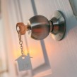 Conoce cuál es el ahorro mínimo que debes acreditar en tu cuenta para la vivienda y así postular al Subsidio de Arriendo, un beneficio que complementa el pago mensual de la vivienda que rentas.