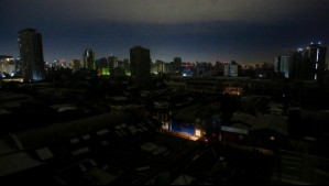 Cuatro comunas de la RM estarán sin luz por hasta siete horas este domingo 6 de julio: Revisa los sectores afectados